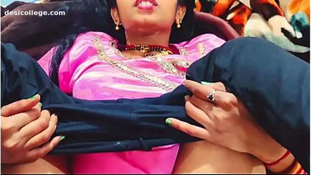 Pyasi Punjaban Wife Komal Steamy Bang