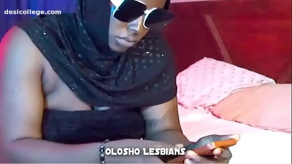 Queen Roxy and Black Belinda Goes Intimate