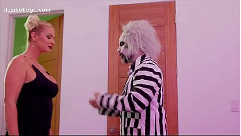 Rachael Cavalli Loses Her Mind Squirting on Beetlejuice& Hard Cock - Beetlejuice Porn Cosplay Parody