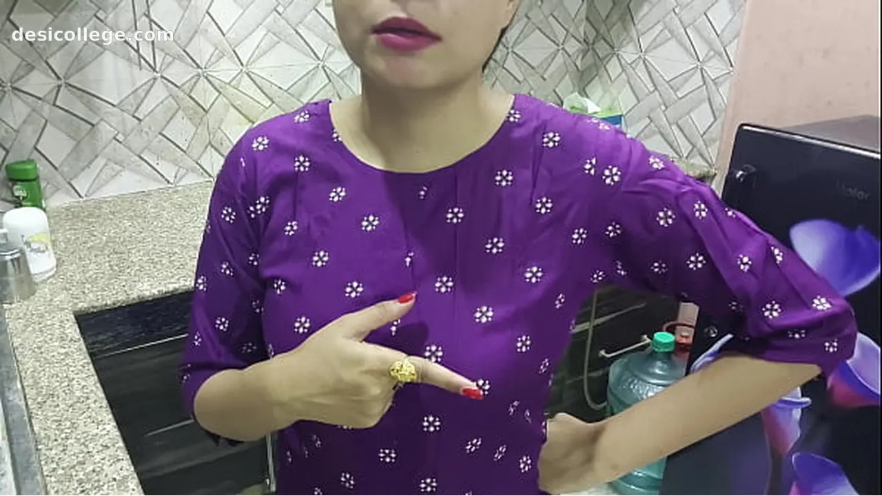 Real Desi Cute Saree Bhabhi devar ke sath Ganda sex (Hindi Audio) cheating wife - Lund Ka Maza