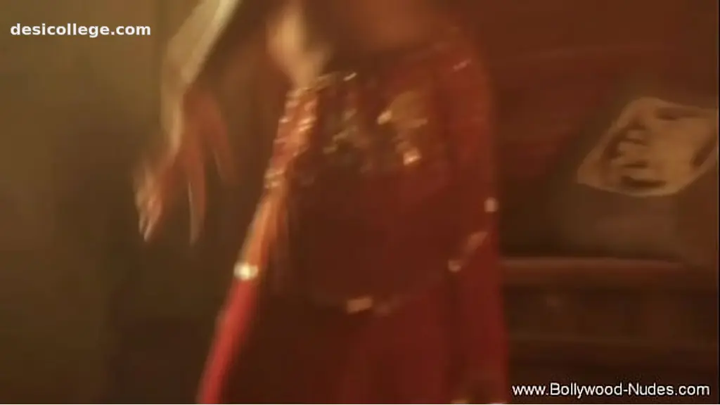 Sexy Belly Dancing Brunette Beauty So Hot Fun session