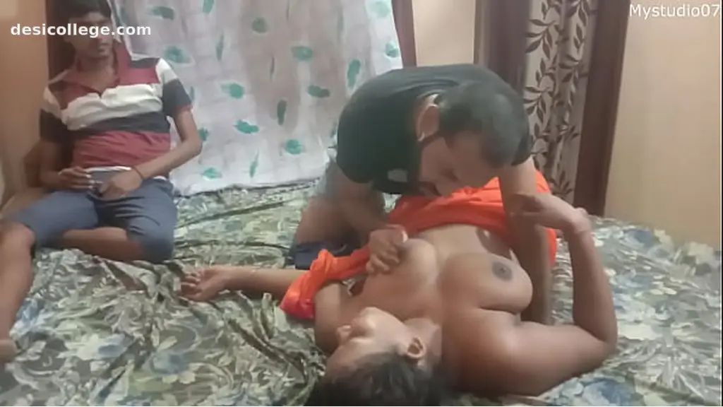 Small penis husband sharing his wife with cum inside her pussy!!