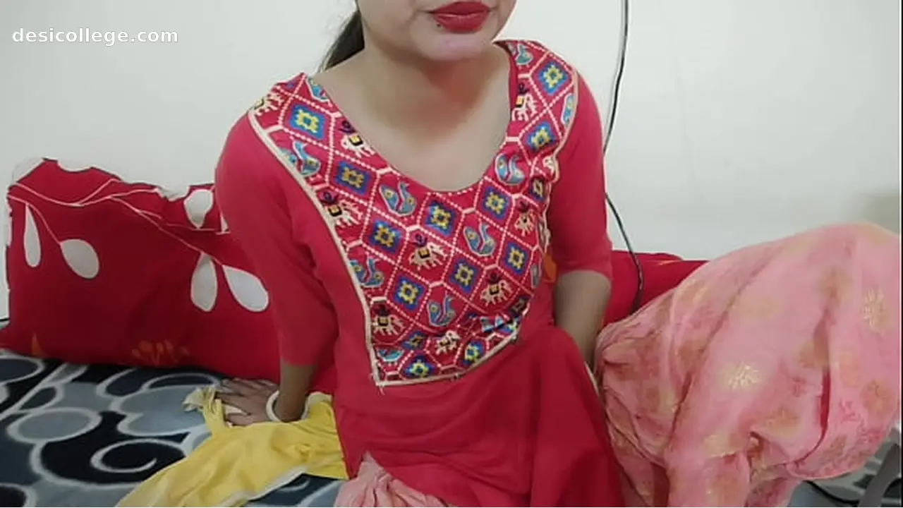 Tara In Kolkata Office Me Ragdai