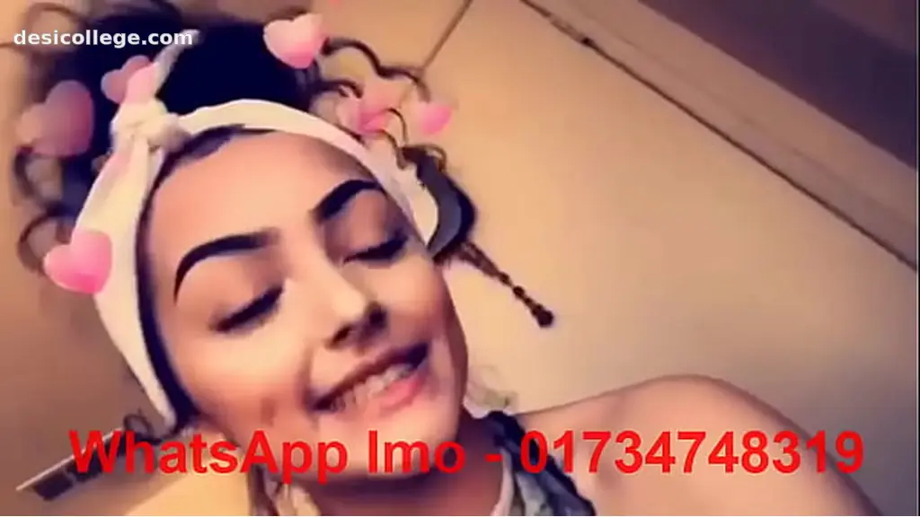 Teen age hot girl romance