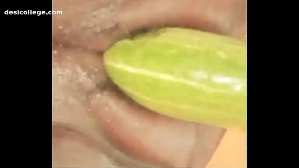 Trending Housewife Desi Bhabhi fucked in boobs, pussy and mouth and then peed