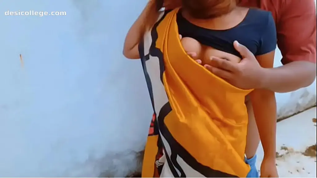 Trending Indian couple outdoor - I fucked my teacher in college play ground
