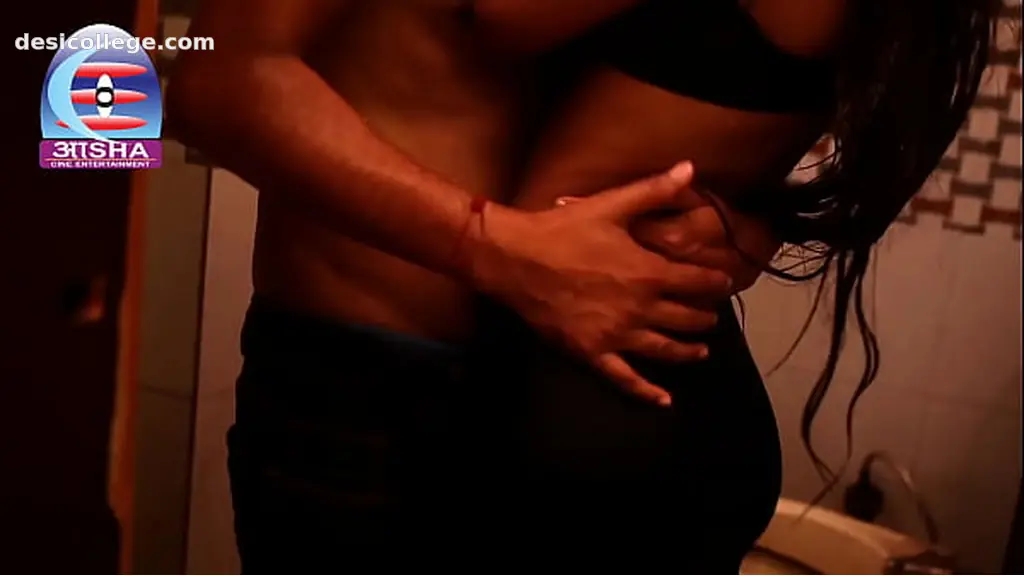 Trending short indian film desi romantic aunty bhabi swathi naidu saree manita ranga