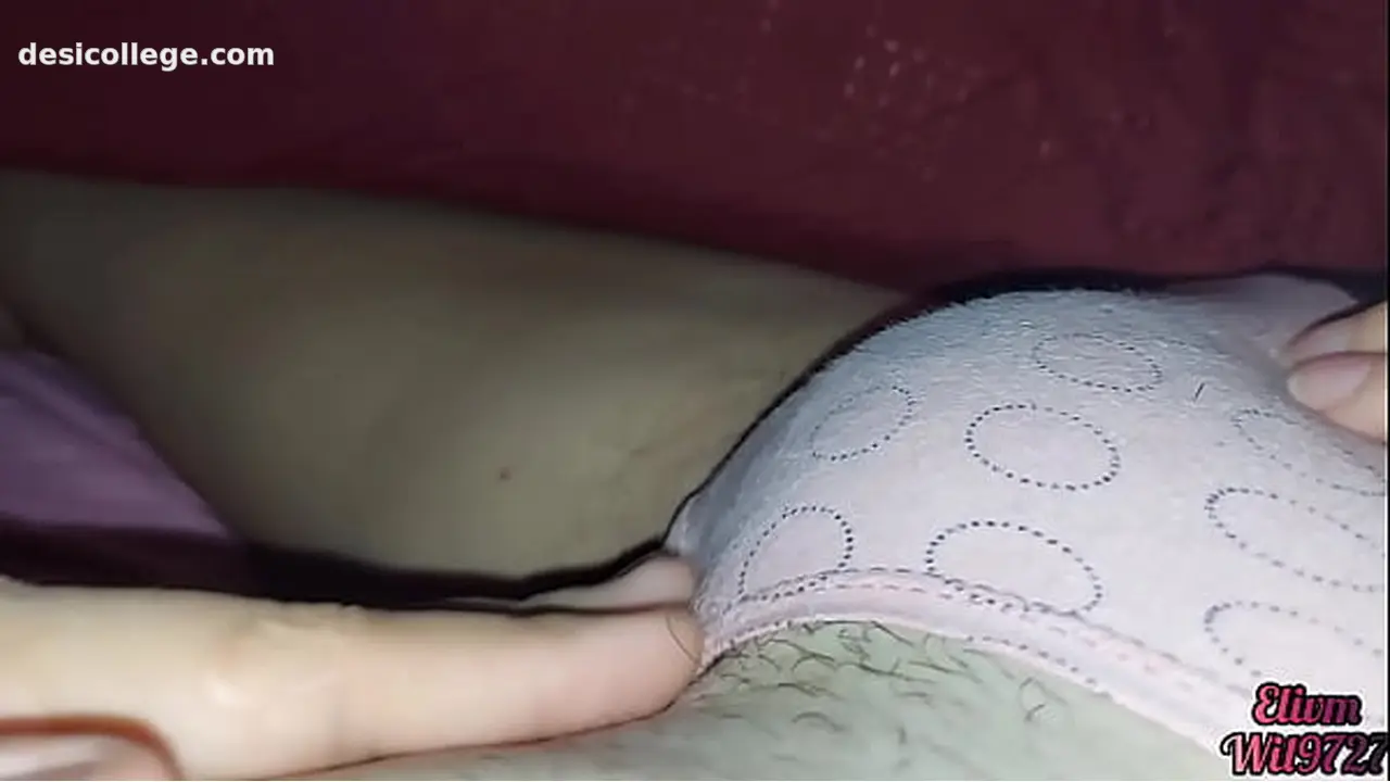 Uncut Desi Jugando Con Mi cuñada Entre Las Sabanas - Original Sex Tape