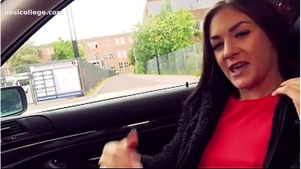 Uncut Super Risky & Naughty Car Sex: Hot Brunette Babe