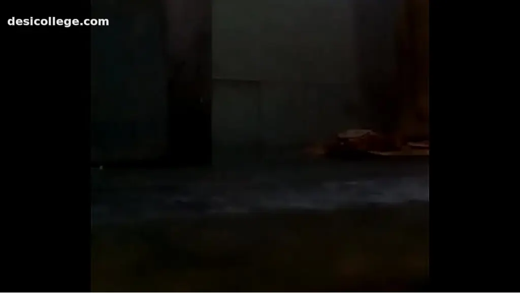 Viral Indian Aunty Taking Bath||Full Nude