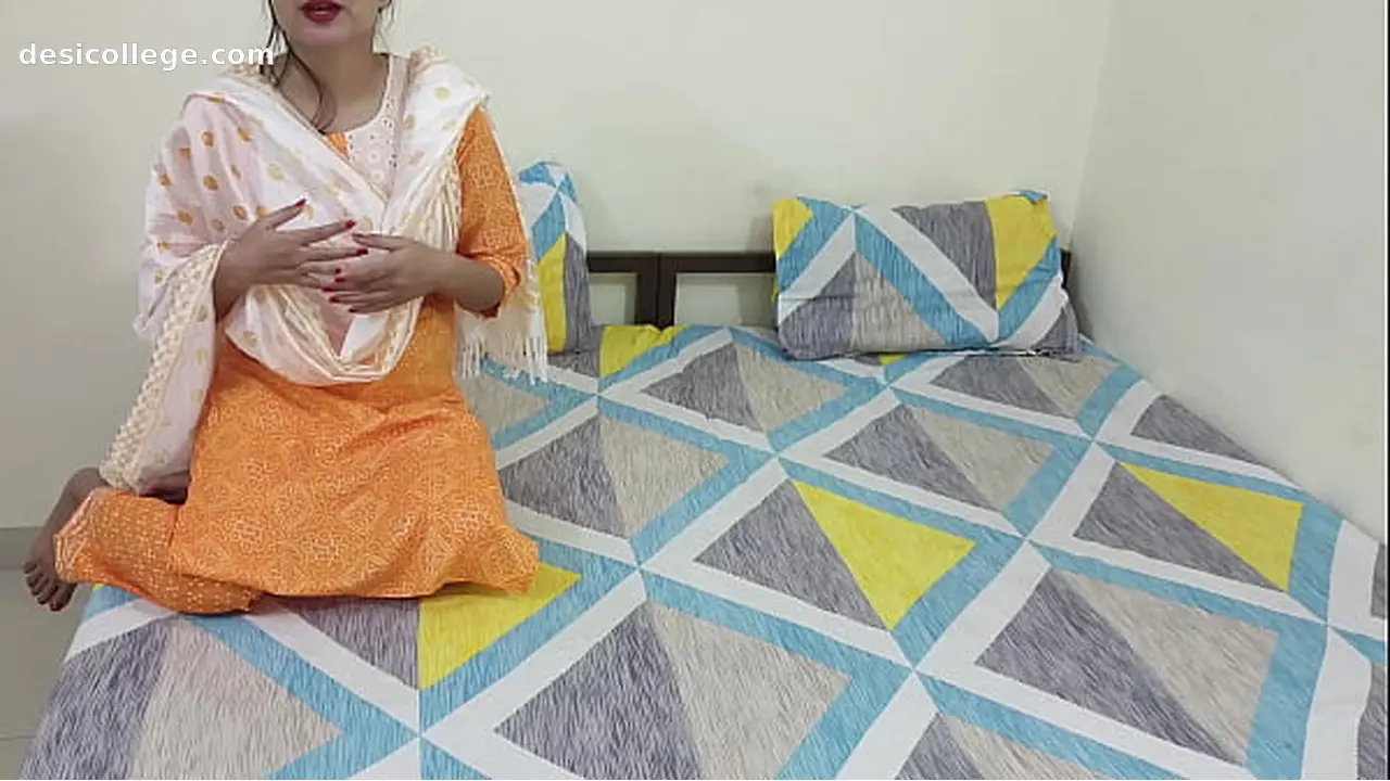 Viral sardarni Aunty fucked by young Bihari boy with clear punjabi dirty talk - Maze Le Liye