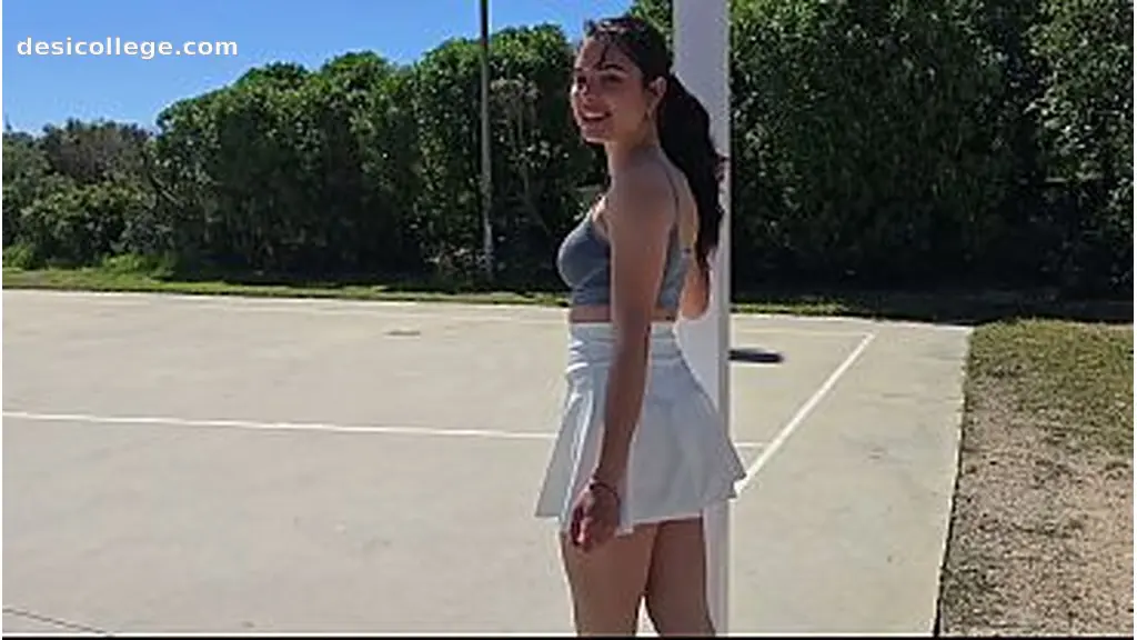 Viral Vecina Cachonda En Patines Tiene Sexo Con DESCONOCIDO En Su CARRO En PUBLICO.