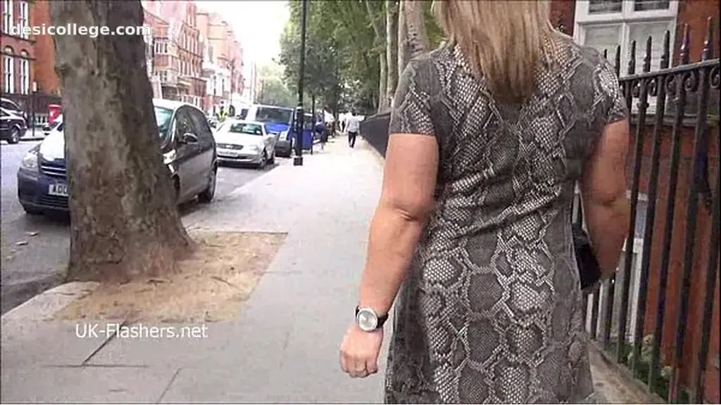 Voluptuous Housewife POV Pounding