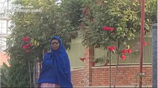 AN ARABIAN GRANNY COME TO VISIT HER BOYFRIEND