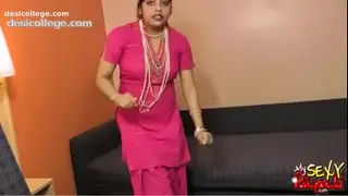 Roommate GF From Mumbai Wet Pussy Chudai Desi Porn Clip