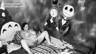 C&aacute;mara de Seguridad: Security Cam Caught - Curvy Girl Hidden Tease