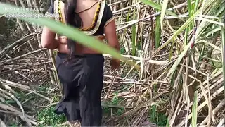 Cute Desi Step Aunty Outdoor Sex Ganne Ki Khet Me Chudai - Trending Desi Clip