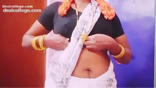 Desi Desi housewife fucking Tailor. Telugu dirty talks.