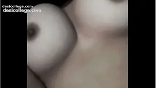 Hidden Cam Indian girl showing big boobs