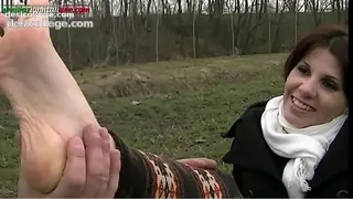 Homemade UI011-In the country with Leila -Amateur Foot Worship
