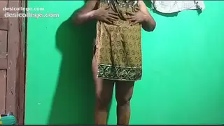 College GF Sunita From Guwahati Bathroom me Chudai