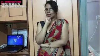 Busty Mansi Insta GF Stripping Nude XXX Video
