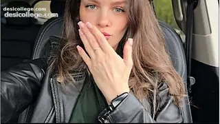Jerking off my pussy in a public placeI& fingering my pussy in a public place.