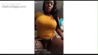 Madrid Hot Roommate Violet Sensual Blowjob