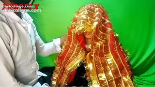 Mere hausband ne Sadi saal ke moka par manai suhagrat
