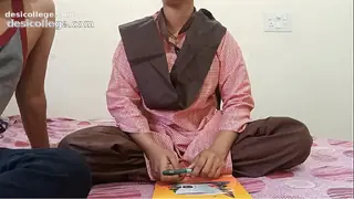 Neighbour Aunty Usha Bindaas Ragdai Hot MMS