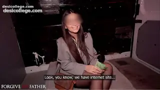 Pretty Italian art student exchanges blowjob and rough fuck for new camera money
