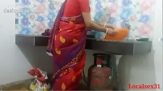 Reema In Nashik Bathroom Me Thukai