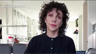 StepMom Comes home for BlowJob