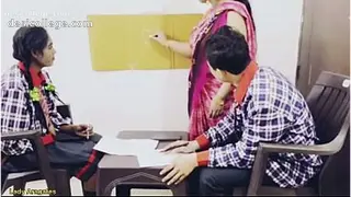 Trending Desi young slim cute girl sex porn video threesome beauty fucked group sex ! - Maze Le Liye