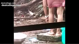 Uncut Sexy indian bhabi bathing - Bina Kapde