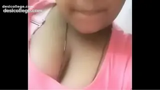 Viral Desi girl p. Mpl boobs show in cam